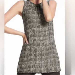 CAbi Chloe b&w Sleeveless Blouse/tunic